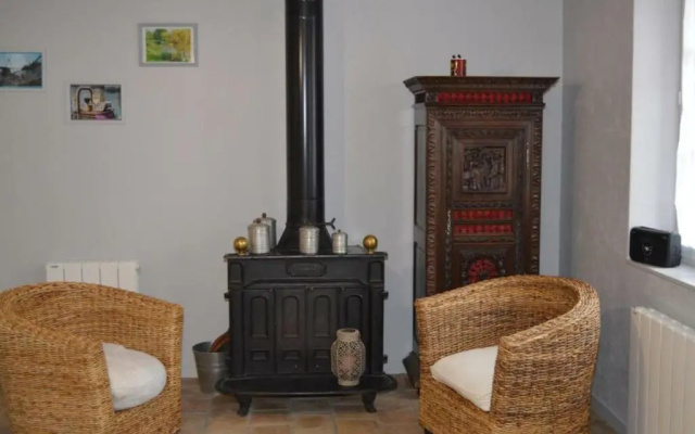 Gîte Saint-Nicolas-des-Motets, 3 pièces, 4 personnes - FR-1-381-145