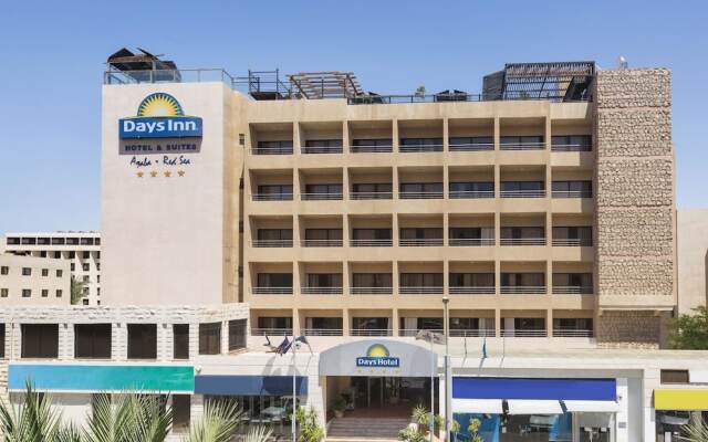 Days Hotel Aqaba вид на фасад