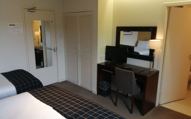 Eight Acres Hotel