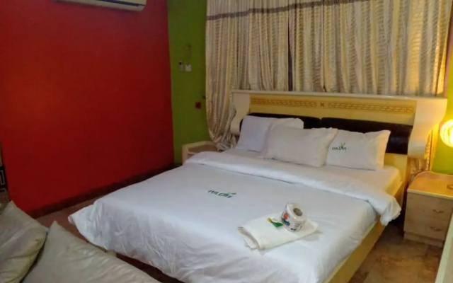 Fullife Hotel