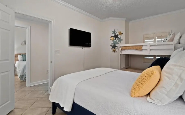 The Enclave #1006 by Southern Vacation Rentals