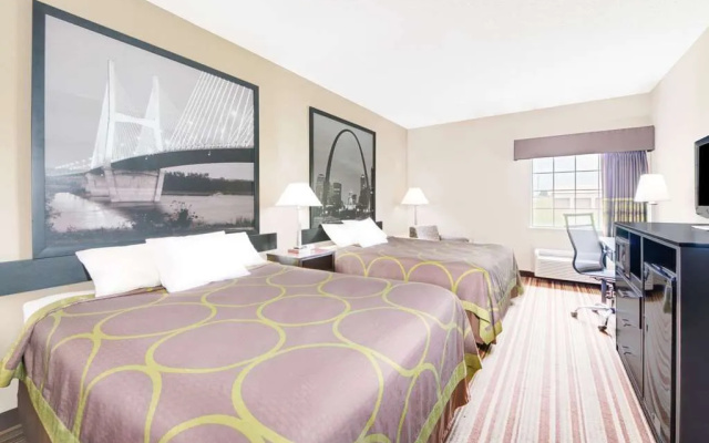 Super 8 Motel - Monett
