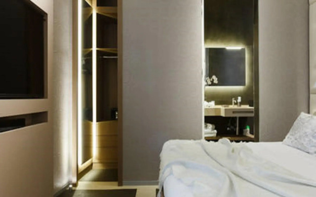 Private Luxury Suite
