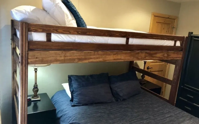2BR Empire House Condo by RedAwning