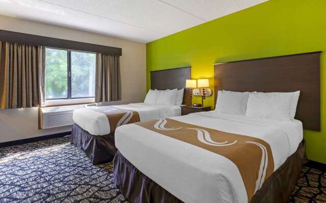 Quality Inn Oshkosh Aviation Park