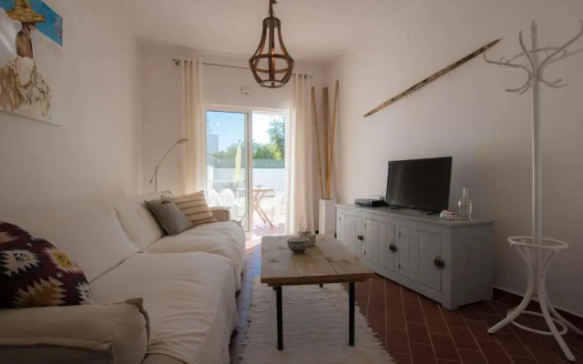 Casa Arroio by Portucasa