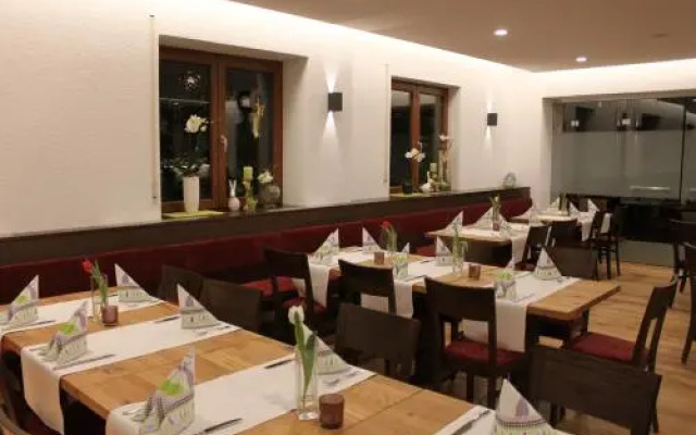 Gasthaus und Pension Zur Linde