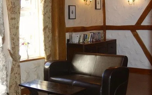 Ty Dderw Country Inn