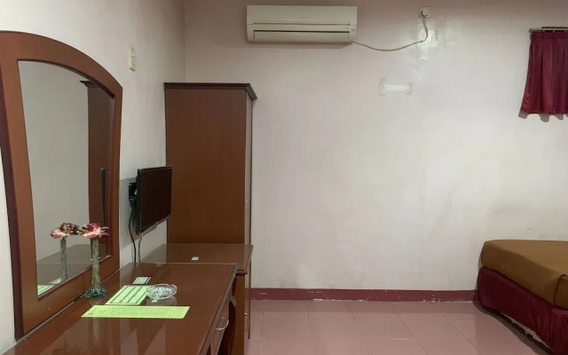 Hotel O Pondok Baruga 777 Near Sarewo Musik Studio Kendari