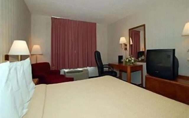 Travelers Inn