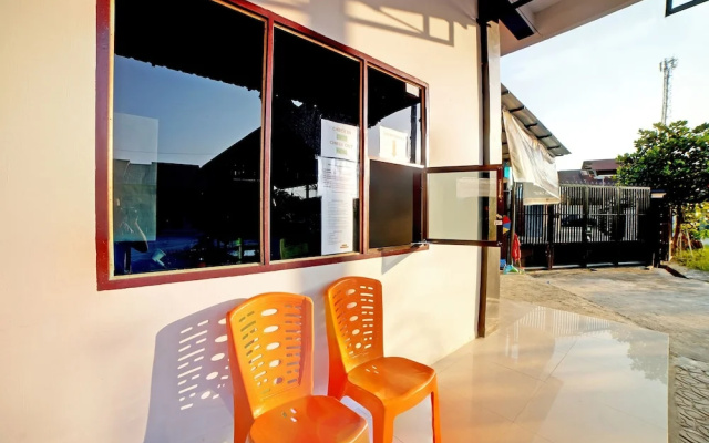 OYO 90618 Hanania House Syariah