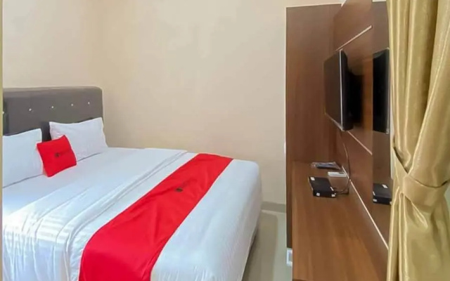 RedDoorz Plus @ Jalan P. Emir Moh Noer Lampung