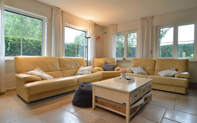 Sun-kissed Villa in Diksmuide With Garden, Sauna