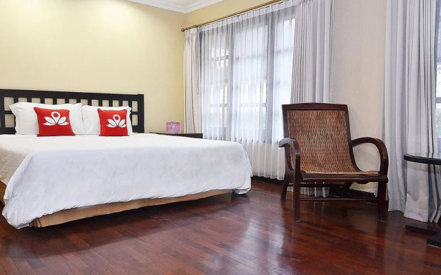 ZEN Premium Singgasana Gunungsari