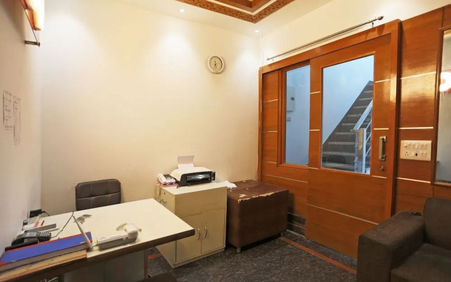 OYO 15183 JJK Home Stay