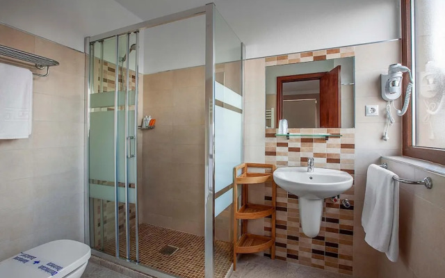 Hotel Sulayr