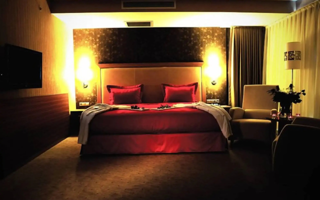 Demora Hotel