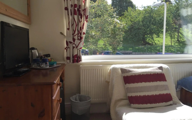 Barbican Reach Guest House