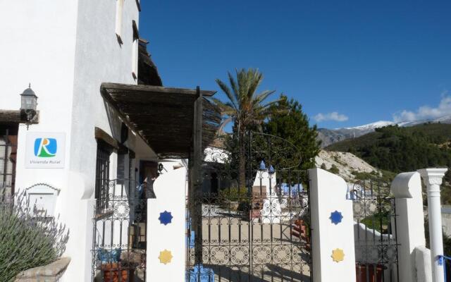 Отель Alojamientos Rurales Cortijo Del Norte Al Sur De Granada Дуркаль вид на фасад