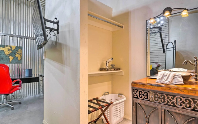 Ideally Located Vacation Rental Studio in Laredo!