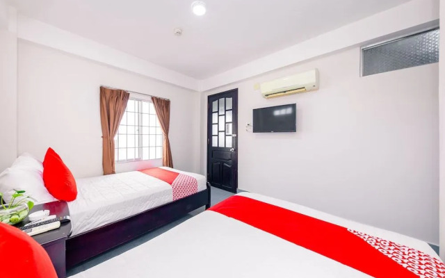 OYO 385 Gia Huy Hotel