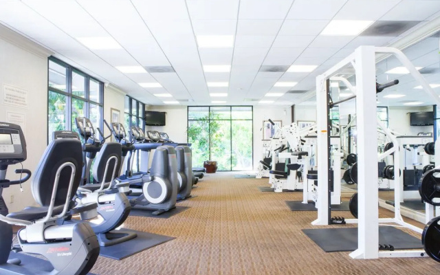 Oakwood at Toluca Hills Apartments by Avalon