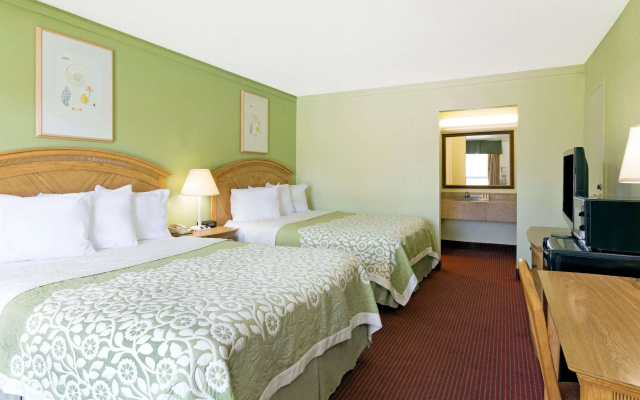 Days Inn by Wyndham Washington