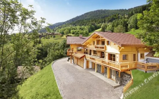 Chalet Caramel - OVO Network