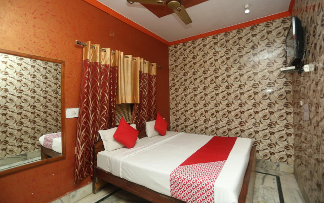 Hotel Rashmi Agra