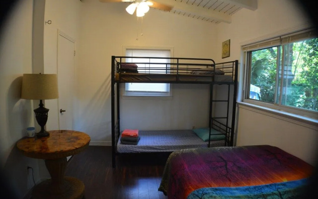 Sun And Moon Hostel