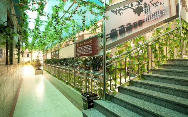 Отель Jiaduoli Hotel Китай, Джиангме - отзывы, цены и фото номеров - забронировать отель Jiaduoli Hotel онлайн вид на фасад