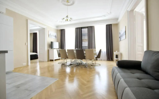 Premium Apartment by Hi5 - Ferenciek tere - 3 BDR