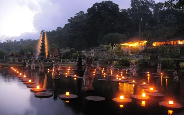 Tirta Ayu Hotel and Restaurant
