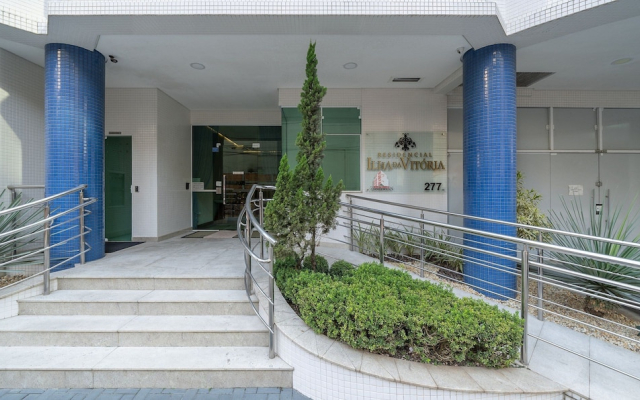 3BR Apt w/ BBQ 300m From the Beach Ivt1301