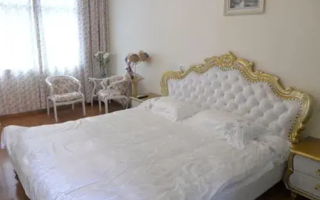 Qinghua Hostel
