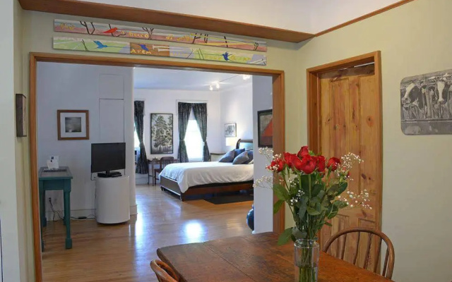 The Gallery Inn