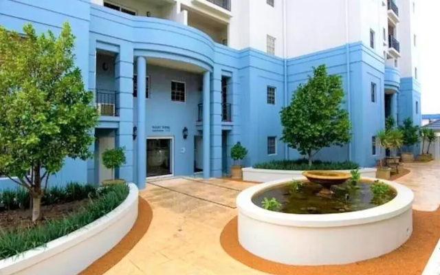 Colin St Apartment
