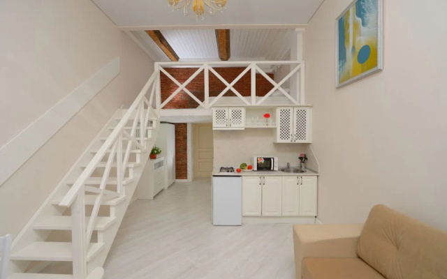 LeoHotels Oblaka