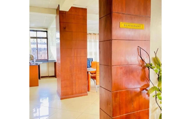 Maredori Hotel