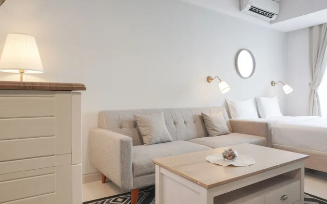 New And Homey Studio At West Vista Apartment