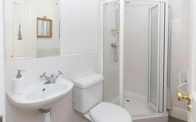 Frogmore Terrace 1