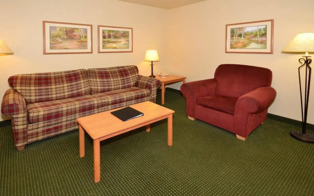 Black Beach Inn by GrandStay