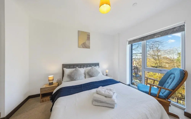 2-bed Flat, Sleeps 4 - Parking & Wheelchair Access