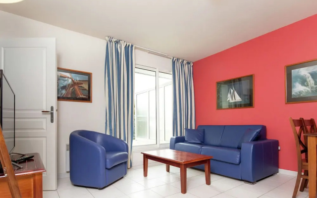 Marine Apartment With Dishwasher in Harbor Town
