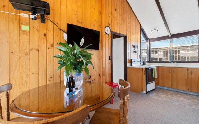 Downtown Mountview - Mt Maunganui Holiday Home