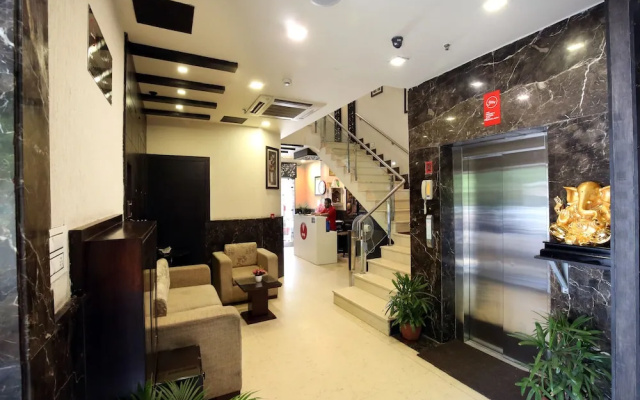 Hotel JH E18HTEEN