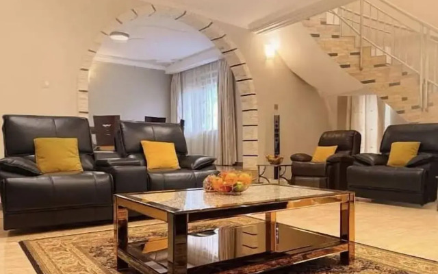 Rwenzori Luxury Suites & Residence