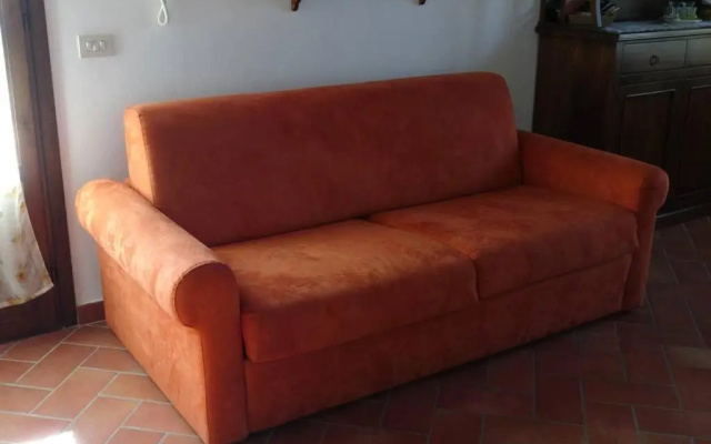 Casa Leonardo, Montaione, Mura