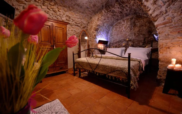 Robur Marsorum Albergo Diffuso