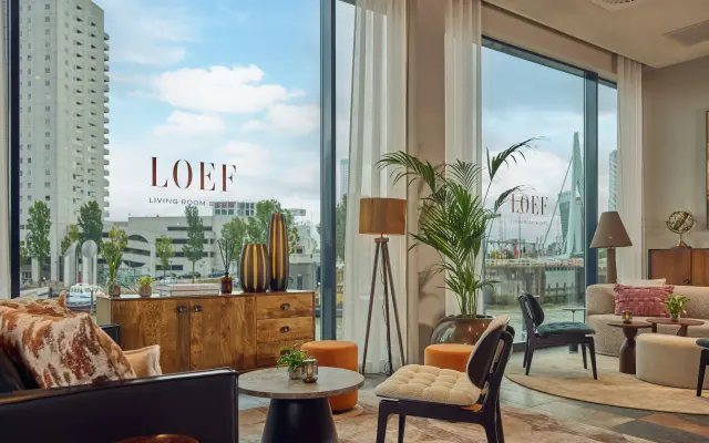 Отель DoubleTree by Hilton Rotterdam Centre